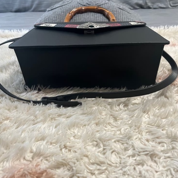 New Authentic GUCCI Lilith medium top handles tote - Picture 9 of 14